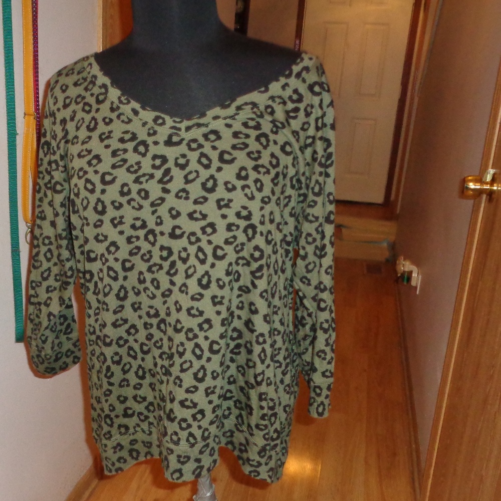 Torrid Olive Green Animal Print Tunic Top 1X